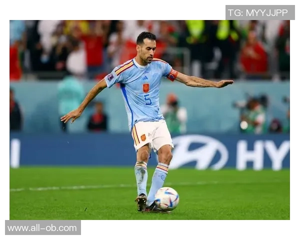 布斯克茨携妻儿共庆退役仪式迈阿密球迷齐聚致敬